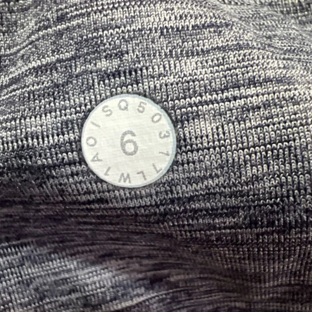 Lululemon Balance and Resist Ombre Blue and Gray Catsuit One Piece Size 6